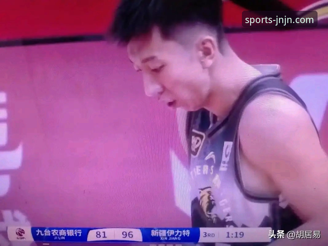 揭秘CBA爆冷夜：皮特森38分神迹背后，数据分析如何预判比赛走势？